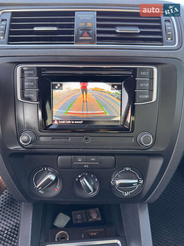 Седан Volkswagen Jetta 2016 в Києві фото 21 Седан Volkswagen Jetta 2016 в Києві