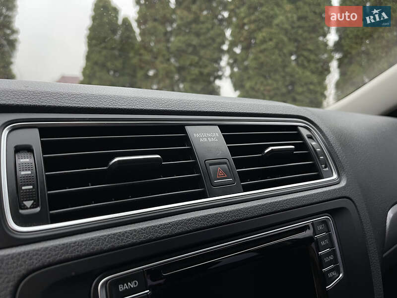 Седан Volkswagen Jetta 2016 в Дубно фото 10 Седан Volkswagen Jetta 2016 в Дубно