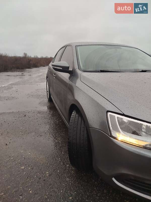 Седан Volkswagen Jetta 2012 в Лубнах