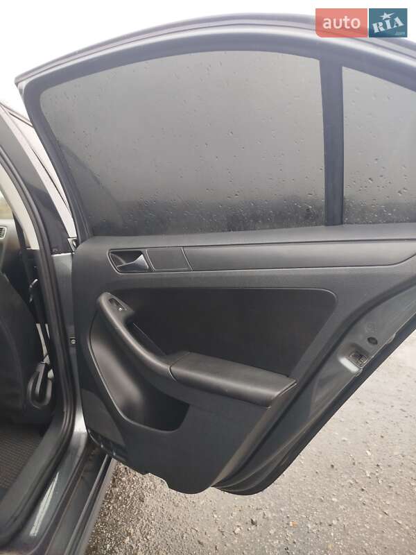 Седан Volkswagen Jetta 2012 в Лубнах