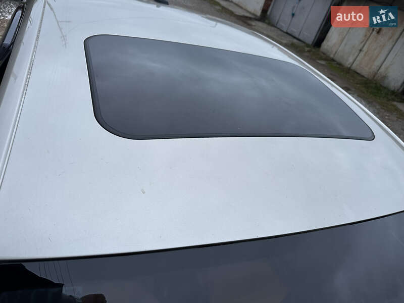 Седан Volkswagen Jetta 2014 в Львове