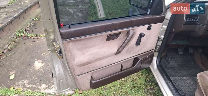 Седан Volkswagen Jetta 1988 в Стрые