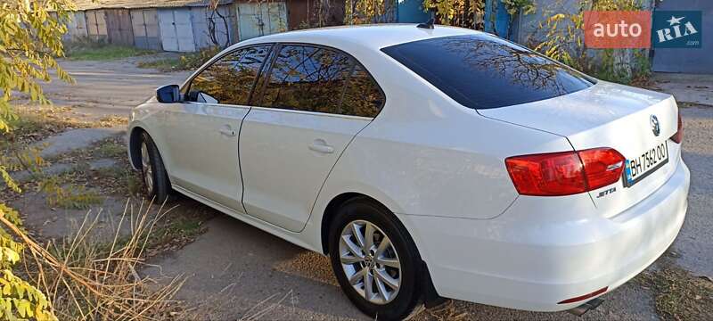 Седан Volkswagen Jetta 2014 в Білгороді-Дністровському фото 8 Седан Volkswagen Jetta 2014 в Білгороді-Дністровському