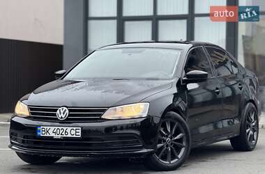 Седан Volkswagen Jetta 2014 в Києві
