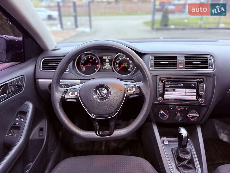 Седан Volkswagen Jetta 2014 в Києві