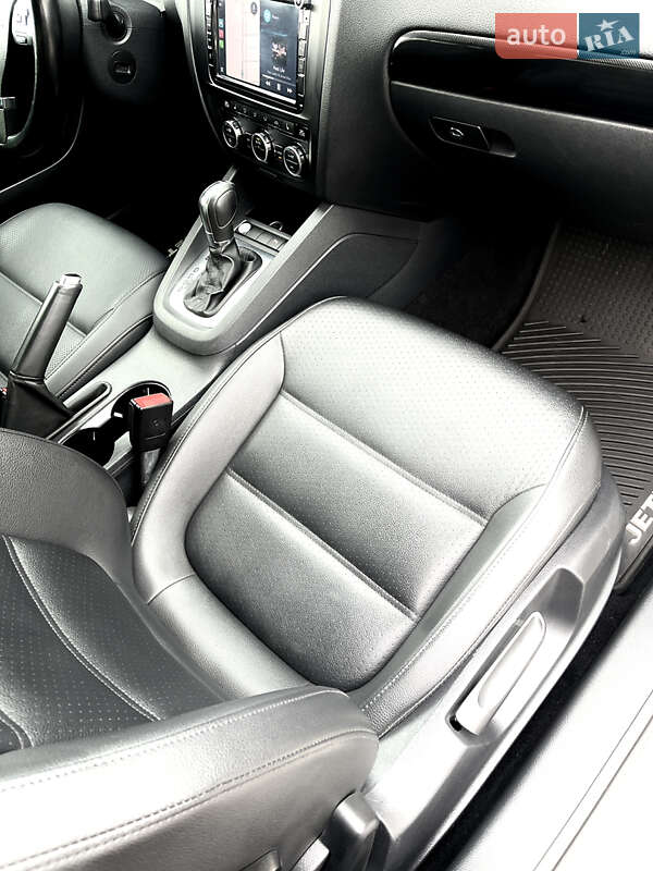 Седан Volkswagen Jetta 2014 в Киеве фото 19 Седан Volkswagen Jetta 2014 в Киеве