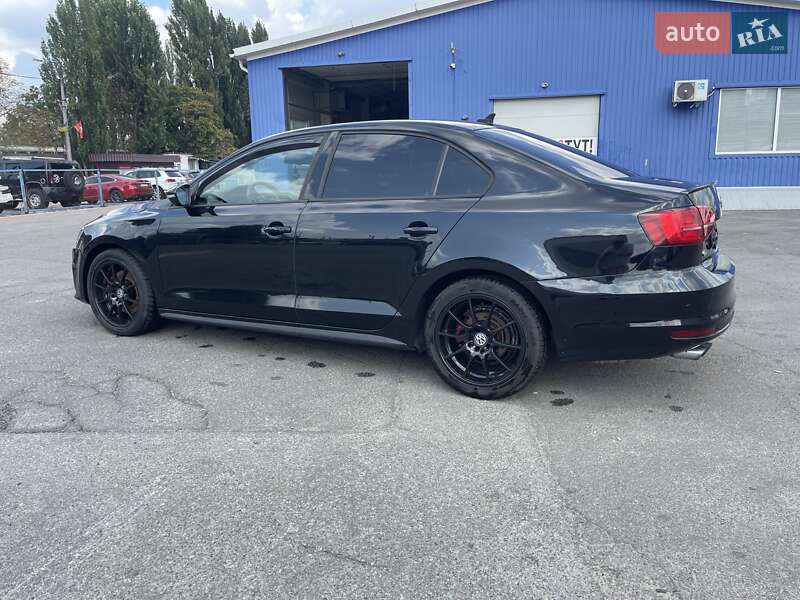 Седан Volkswagen Jetta 2015 в Киеве фото 9 Седан Volkswagen Jetta 2015 в Киеве