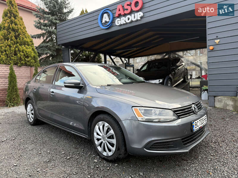 Volkswagen Jetta 2014