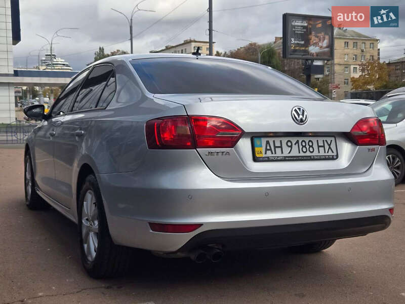 Седан Volkswagen Jetta 2012 в Киеве фото 7 Седан Volkswagen Jetta 2012 в Киеве