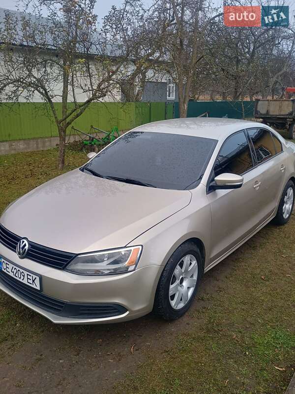 Седан Volkswagen Jetta 2014 в Косове фото 5 Седан Volkswagen Jetta 2014 в Косове
