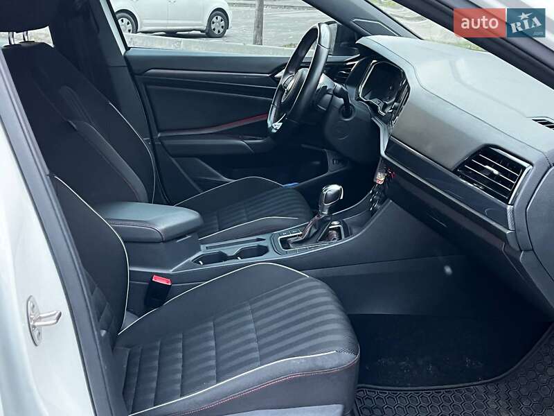 Седан Volkswagen Jetta 2019 в Днепре фото 14 Седан Volkswagen Jetta 2019 в Днепре