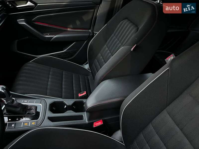 Седан Volkswagen Jetta 2019 в Днепре фото 35 Седан Volkswagen Jetta 2019 в Днепре