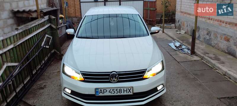 Седан Volkswagen Jetta 2014 в Запорожье