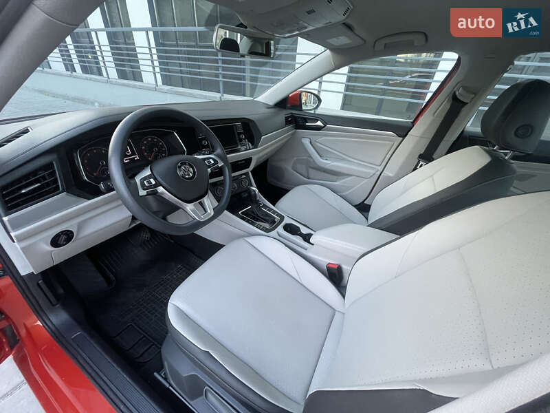 Седан Volkswagen Jetta 2019 в Ровно фото 27 Седан Volkswagen Jetta 2019 в Ровно