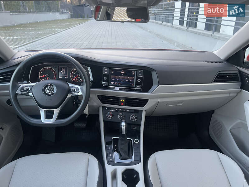 Седан Volkswagen Jetta 2019 в Ровно фото 30 Седан Volkswagen Jetta 2019 в Ровно