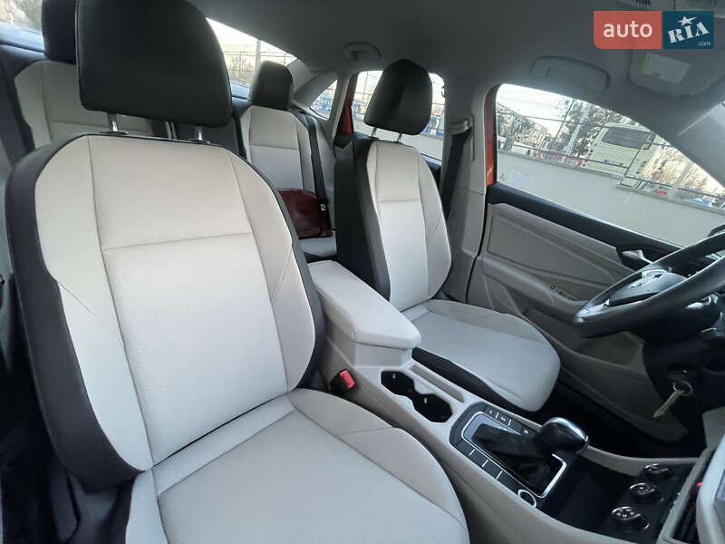 Седан Volkswagen Jetta 2019 в Ровно фото 38 Седан Volkswagen Jetta 2019 в Ровно