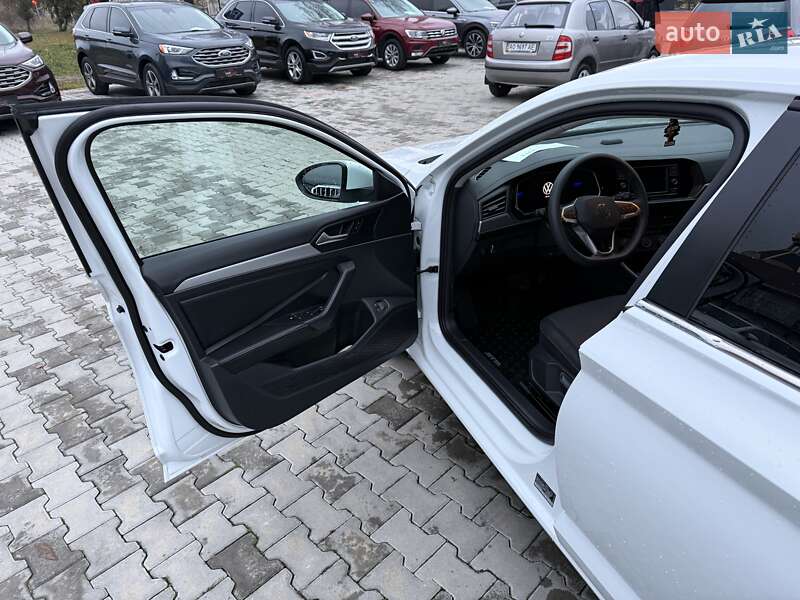 Седан Volkswagen Jetta 2022 в Ужгороде фото 18 Седан Volkswagen Jetta 2022 в Ужгороде