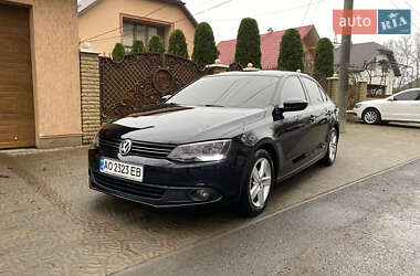 Седан Volkswagen Jetta 2011 в Сваляві