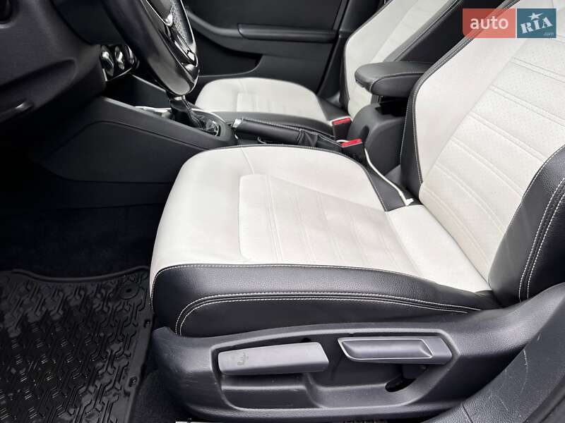 Седан Volkswagen Jetta 2017 в Макарові