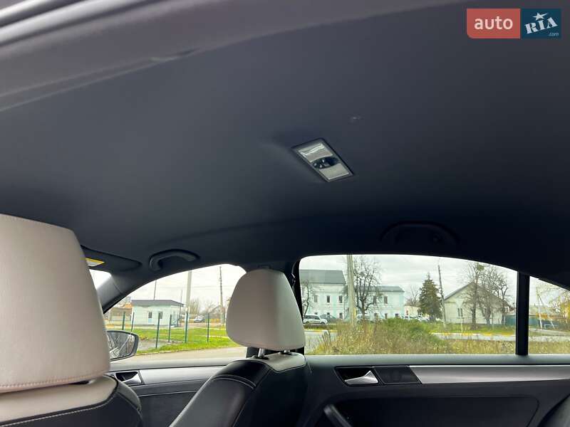 Седан Volkswagen Jetta 2017 в Макарові