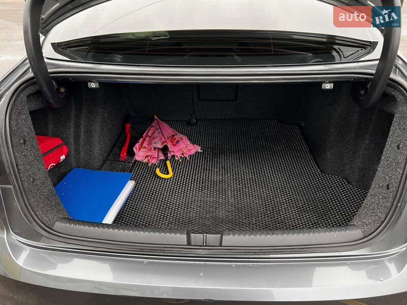 Седан Volkswagen Jetta 2017 в Макарові