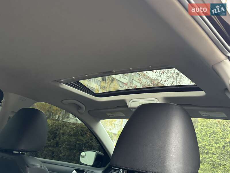 Седан Volkswagen Jetta 2012 в Днепре