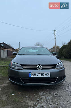 Седан Volkswagen Jetta 2014 в Кропивницькому