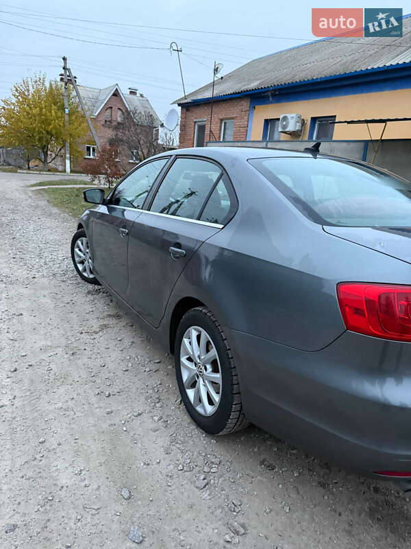 Седан Volkswagen Jetta 2014 в Кропивницькому фото 4 Седан Volkswagen Jetta 2014 в Кропивницькому