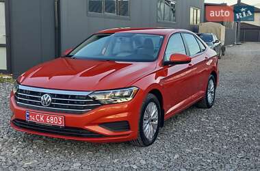 Седан Volkswagen Jetta 2018 в Львові