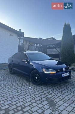 Седан Volkswagen Jetta 2010 в Косові