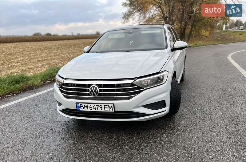 Седан Volkswagen Jetta 2018 в Ромнах фото Седан Volkswagen Jetta 2018 в Ромнах