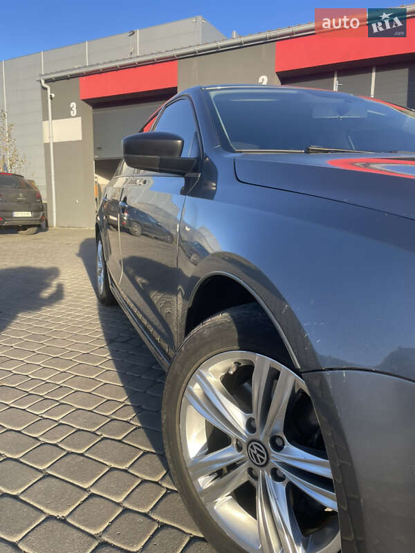 Седан Volkswagen Jetta 2014 в Львове фото 5 Седан Volkswagen Jetta 2014 в Львове