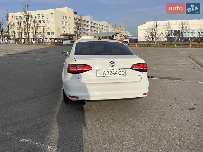 Седан Volkswagen Jetta 2015 в Киеве фото 4 Седан Volkswagen Jetta 2015 в Киеве
