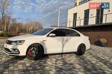 Седан Volkswagen Jetta 2017 в Харькове