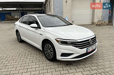 Седан Volkswagen Jetta 2018 в Ужгороді