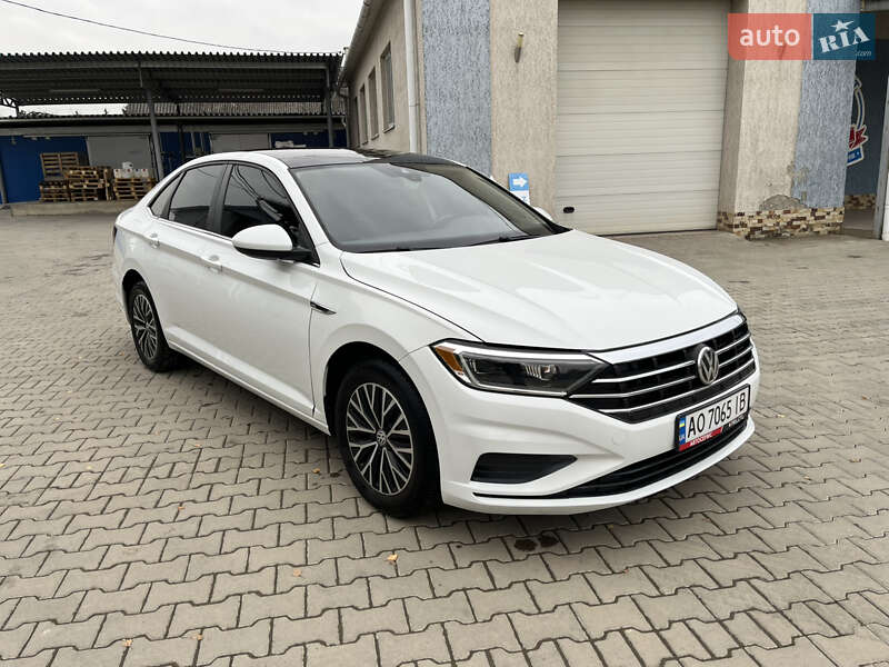 Седан Volkswagen Jetta 2018 в Ужгороді фото Седан Volkswagen Jetta 2018 в Ужгороді