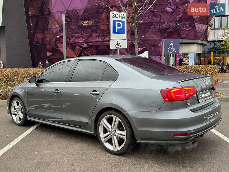 Седан Volkswagen Jetta 2017 в Києві фото 5 Седан Volkswagen Jetta 2017 в Києві