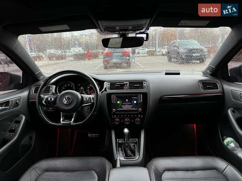 Седан Volkswagen Jetta 2017 в Києві фото 14 Седан Volkswagen Jetta 2017 в Києві