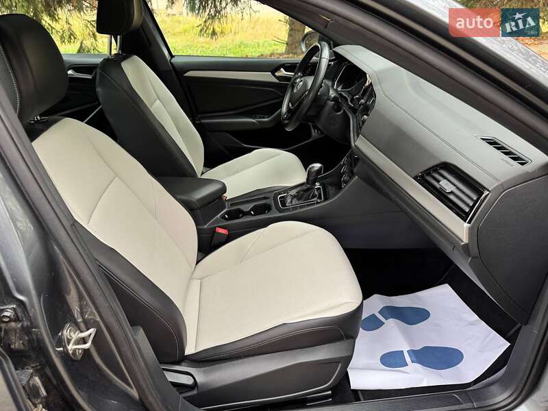 Седан Volkswagen Jetta 2020 в Львове фото 22 Седан Volkswagen Jetta 2020 в Львове