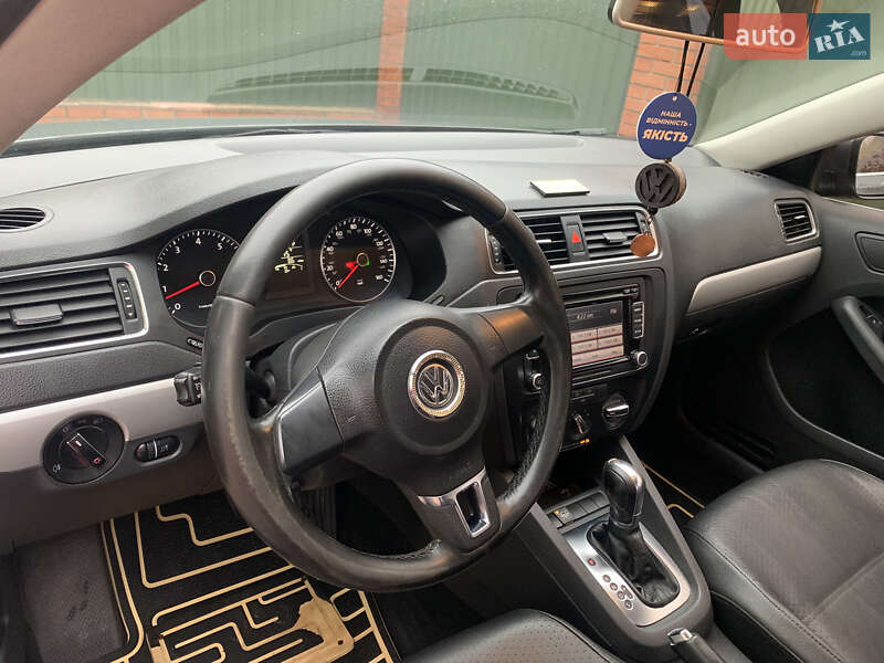 Седан Volkswagen Jetta 2012 в Киеве