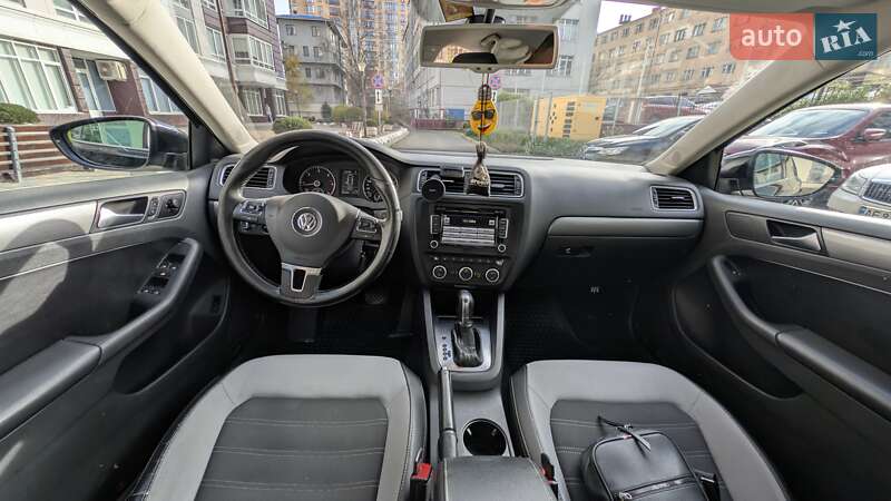 Седан Volkswagen Jetta 2013 в Одессе фото 12 Седан Volkswagen Jetta 2013 в Одессе