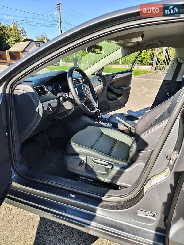 Седан Volkswagen Jetta 2012 в Киеве фото 7 Седан Volkswagen Jetta 2012 в Киеве