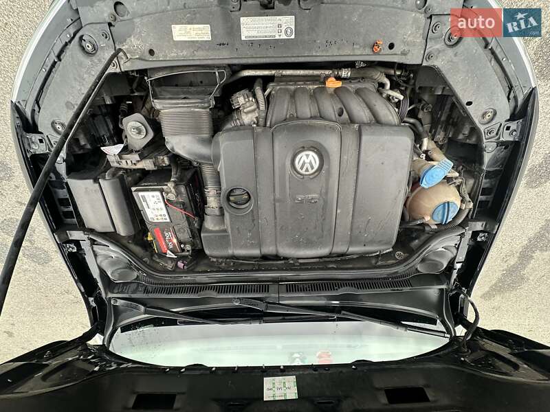 Седан Volkswagen Jetta 2012 в Києві