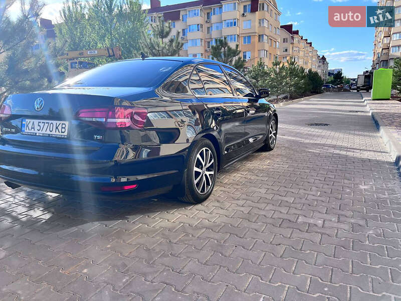 Седан Volkswagen Jetta 2017 в Софиевской Борщаговке