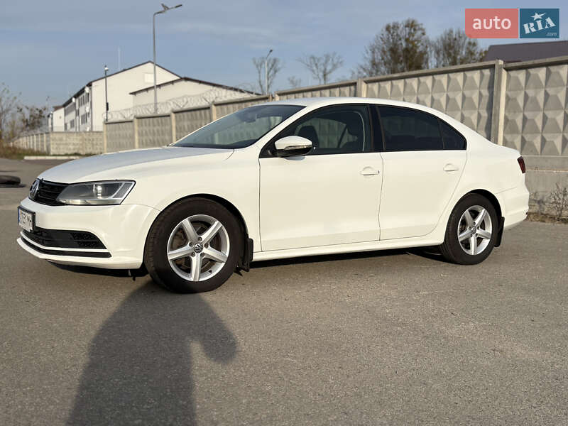 Седан Volkswagen Jetta 2016 в Киеве фото 3 Седан Volkswagen Jetta 2016 в Киеве