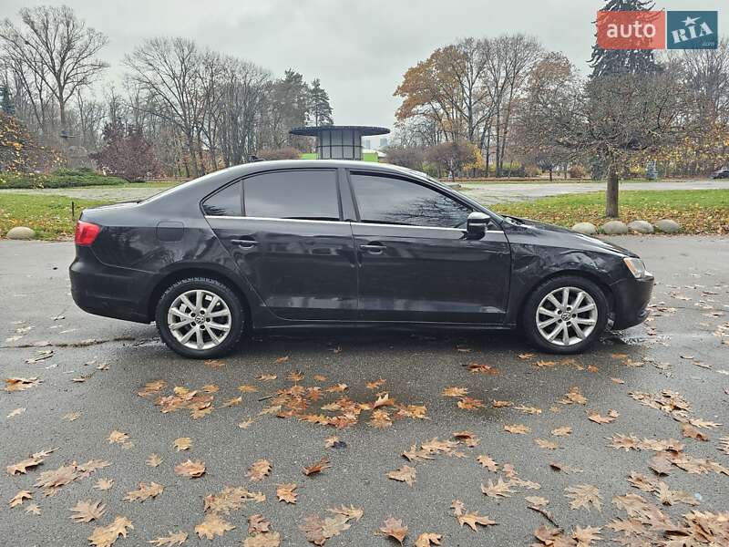 Седан Volkswagen Jetta 2013 в Киеве