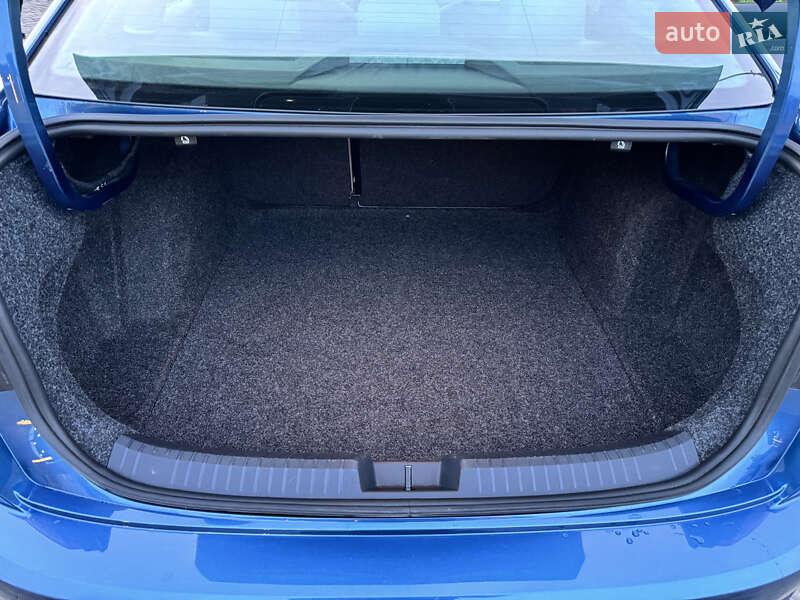 Седан Volkswagen Jetta 2020 в Кропивницком