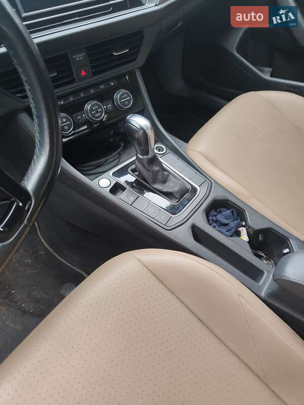 Седан Volkswagen Jetta 2019 в Чернигове