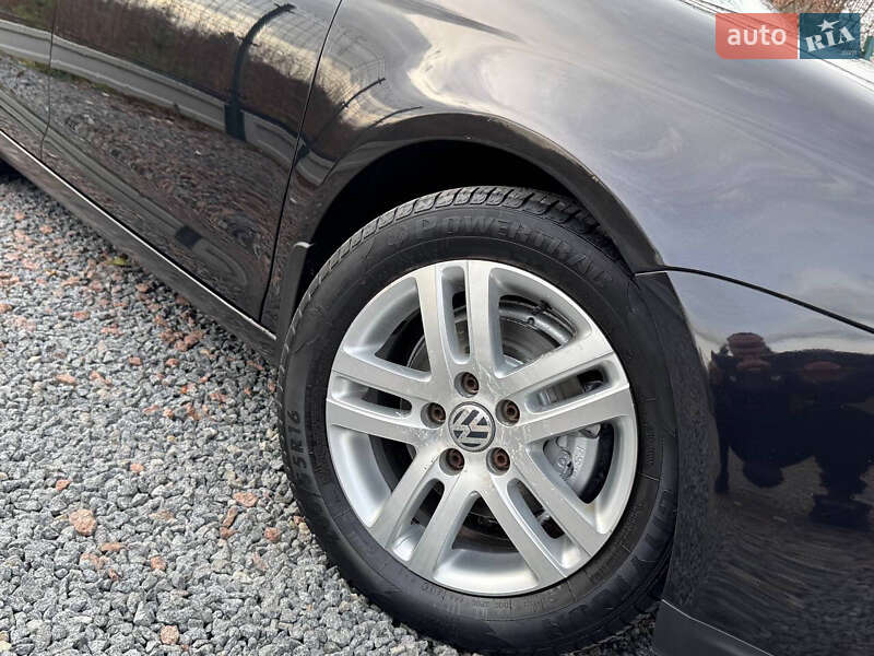 Седан Volkswagen Jetta 2007 в Дрогобыче