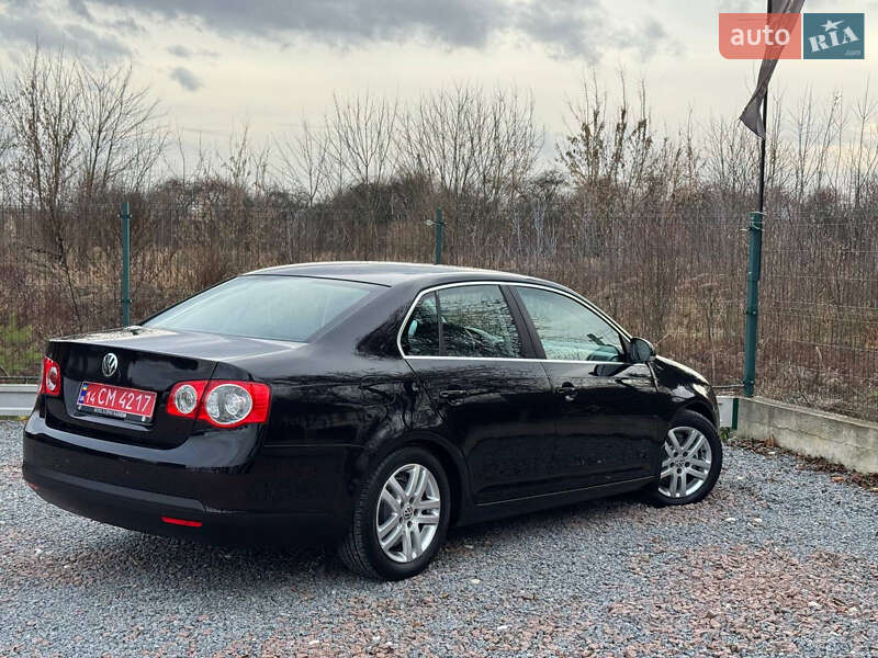 Седан Volkswagen Jetta 2007 в Дрогобыче
